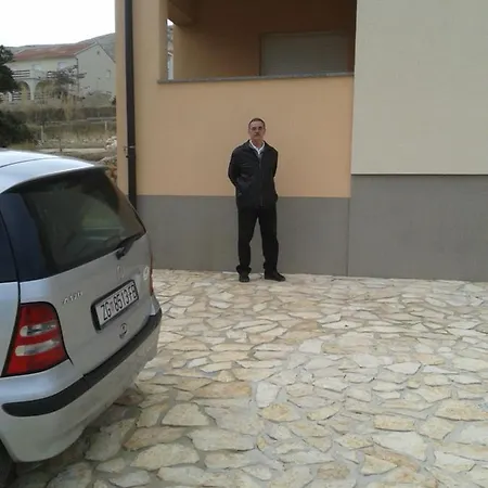 Apartment Pag *